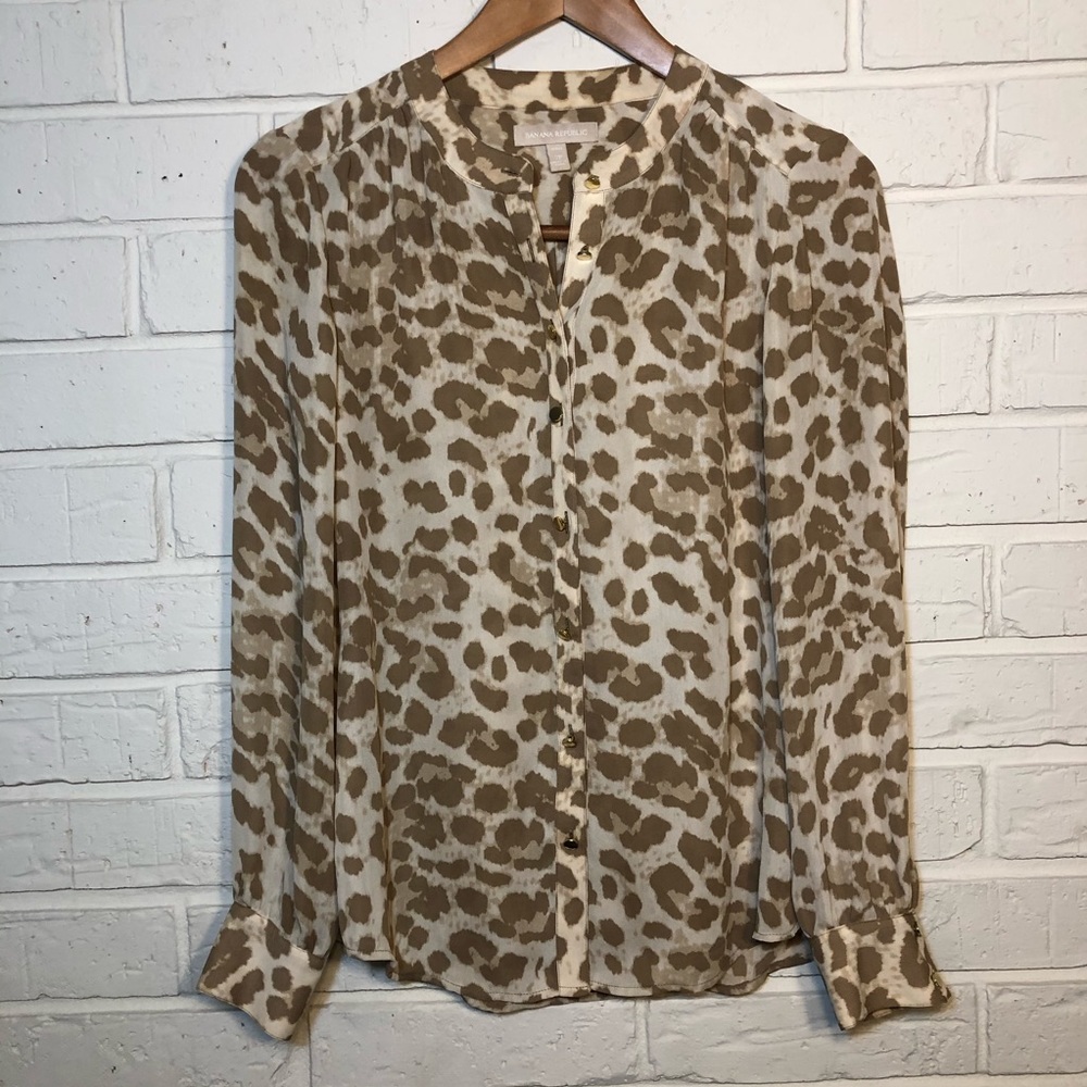 Banana Republic animal print blouse